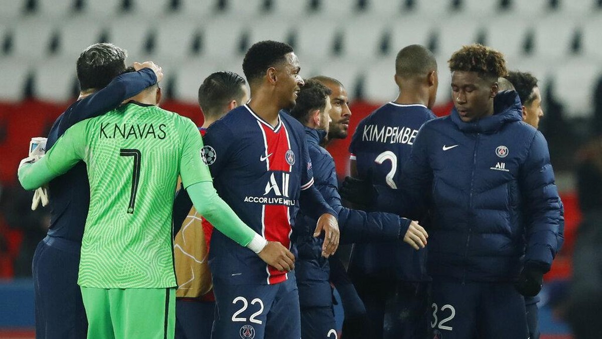 PSG perketat pengamanan untuk para pemainnya (AP/Christophe Ena)