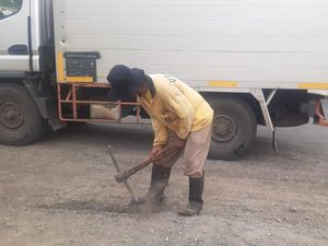 Saluran Air Permanen di Jl Industri Bekasi Dikerjakan Tahun Depan