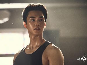 Perjalanan Karier Song Kang yang Kini Tengah Naik Daun Perjalanan Karier Song Kang yang Kini Tengah Naik Daun