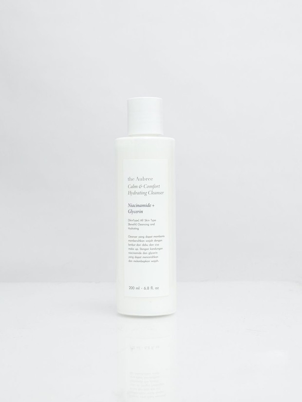 The Aubree Calm and Comfort Hydrating Cleanser (sumber : aubreeskin.com)