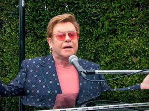 Elton John Keranjingan Permission to Dance BTS Elton John Keranjingan Permission to Dance BTS