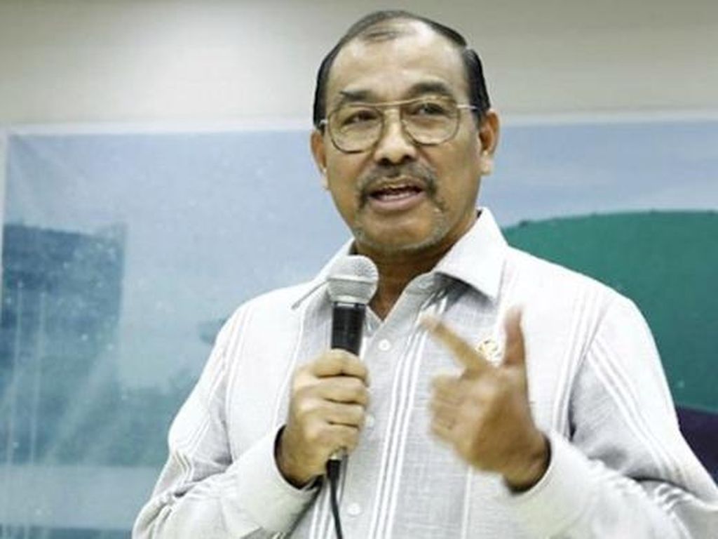 Wakil Ketua DPD Dorong Pengesahan RUU Daerah Kepulauan Wakil Ketua DPD Dorong Pengesahan RUU Daerah Kepulauan