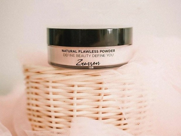 Bedak tabur lokal dengan kualitas internasional/Foto: Instagram.com/zamronindonesia Zamron Natural Flawless Powder