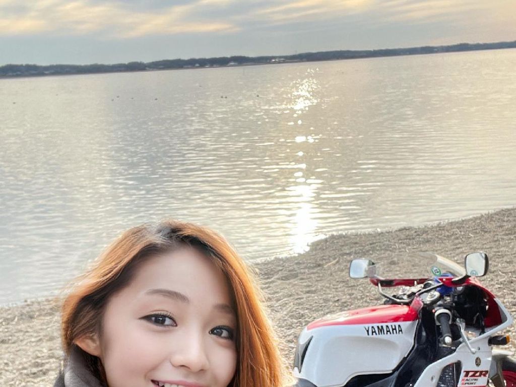 Bikers Cantik Ternyata Pria Tulen yang Bikin Penasaran Bikers Cantik Ternyata Pria Tulen yang Bikin Penasaran