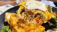 Makan Enak Gouda Taco Enchiladas dengan Lemon Biscoff Croffle