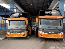 Heboh Warga Kongo Keruk Gunung Emas-Bus President Class Malang-Jakarta