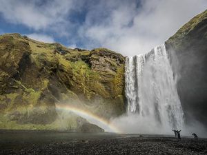 Los Dol! Kasus COVID-19 Melonjak, Islandia Malah Buka Semua Pembatasan