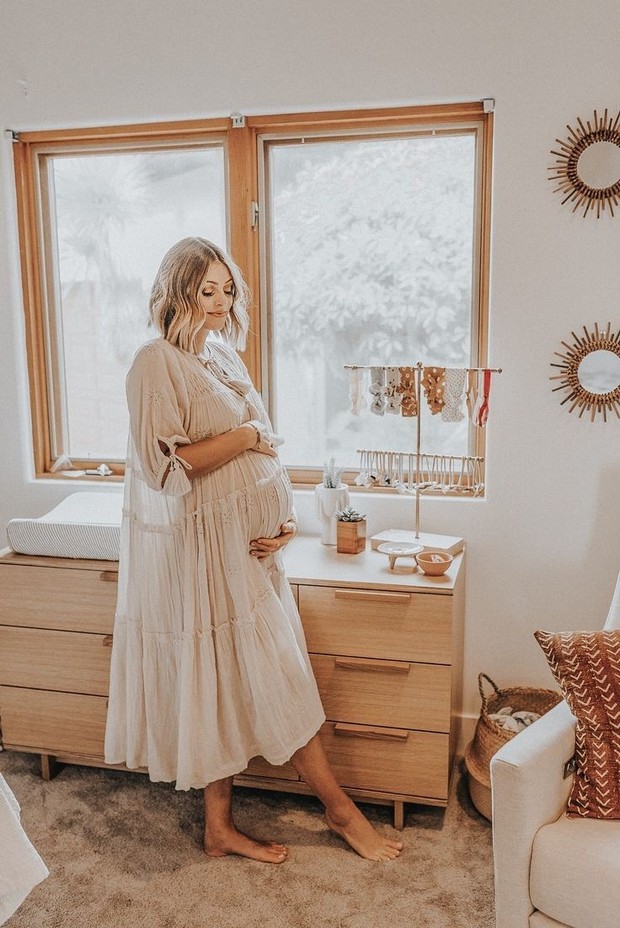 Beraktivitas dengan perut yang semakin membesar terkadang membuat si calon ibu kesulitan memilih pakaian mana yang cocok dikenakan.