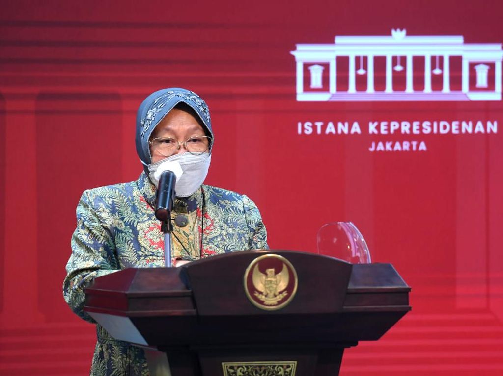 Cerita Risma Atasi Kemiskinan di Surabaya dengan Berdayakan Kaum Ibu Cerita Risma Atasi Kemiskinan di Surabaya dengan Berdayakan Kaum Ibu