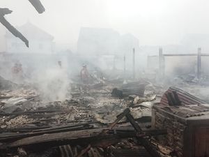 Pasar Campurdarat Tulungagung Terbakar, Tak Ada Hydrant di Lokasi Pasar Campurdarat Tulungagung Terbakar, Tak Ada Hydrant di Lokasi