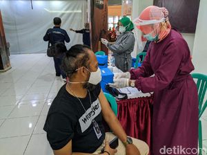 75 Perawat di Ponorogo Positif COVID-19 dan 1 Meninggal Selama Pandemi 75 Perawat di Ponorogo Positif COVID-19 dan 1 Meninggal Selama Pandemi