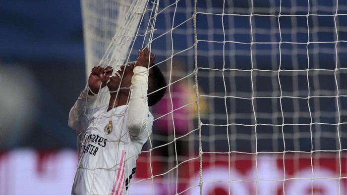 Real Madrids Vinicius Junior reacts during the Champions League, round of 16, second leg soccer match between Atalanta and Real Madrid at the Alfredo di Stefano stadium in Madrid, Spain, Tuesday, March 16, 2021. (AP Photo/Bernat Armangue)