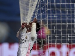 Ekspresi Kecewa Sergio Ramos Lihat Peluang Gagal Vinicius