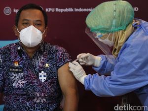 Vaksinasi COVID-19 Sasar KPU