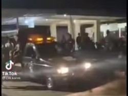 Viral Video Warga Surabaya Usir Petugas yang Bubarkan Kerumunan