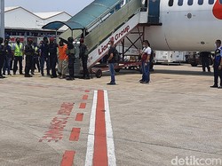 22 Tersangka Teroris Jaringan JI dari Jatim Tiba di Bandara Soetta