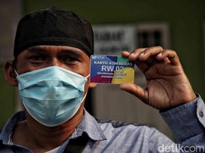 Permudah Bansos, Mentan Luncurkan ATM Beras di Solo Permudah Bansos, Mentan Luncurkan ATM Beras di Solo