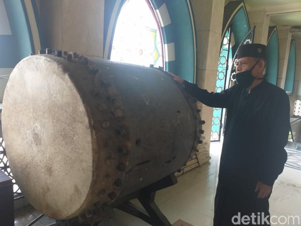 Cerita Beduk Anti Api yang Tersimpan di Masjid Agung Ciamis