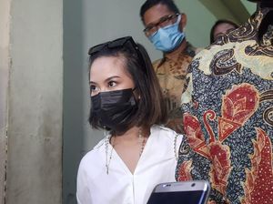 Pengakuan Gabriella Larasati soal Video Syur: Diancam dan Diperas Pengakuan Gabriella Larasati soal Video Syur: Diancam dan Diperas
