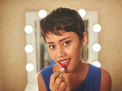 7 Arti Warna Lipstik Wanita di Mata Pria