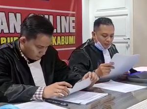 Baca Replik, Jaksa Kasus Bola Sabu Tetap Tuntut Mati 13 Terdakwa Baca Replik, Jaksa Kasus Bola Sabu Tetap Tuntut Mati 13 Terdakwa