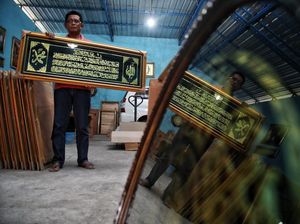 Wisata Religi Jadi Primadona, Perajin Kaligrafi Cuan Ratusan Juta