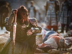 Banjir Kritikan, Drama Joseon Exorcist Tunda Rilis