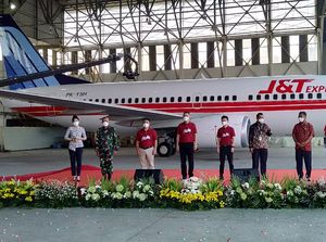 J&T Express Gandeng Trigana Air Luncurkan Pesawat Kargo Antar Barang