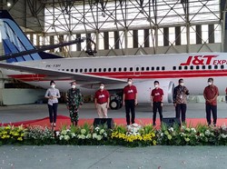 J&T Express Gandeng Trigana Air Luncurkan Pesawat Kargo Antar Barang