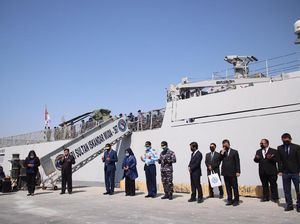 KRI Sultan Iskandar Muda Singgah di Oman Sebelum Lanjutkan Misi ke Lebanon