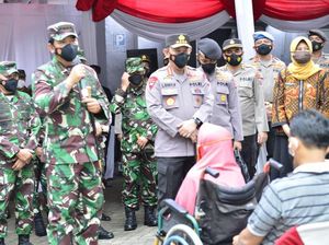 Tinjau Vaksinasi di Surabaya, Panglima TNI: Tetap Disiplin Prokes