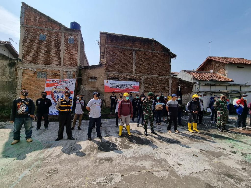 Bahu-membahu Memutus Mata Rantai Penyebaran COVID-19 Bahu-membahu Memutus Mata Rantai Penyebaran COVID-19