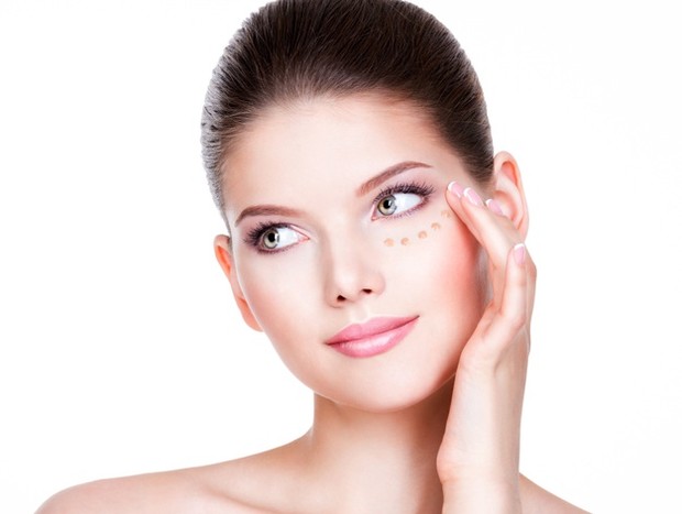 Cara menggunakan eye cream