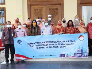 Dharma Wanita Kemnaker Sumbang Rp 200 Juta ke Korban Gempa Mamuju