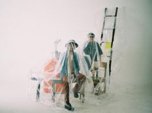 Feel Koplo Angkat Kaburnya Batas Ruang Personal dan Pekerjaan dalam Video Klip