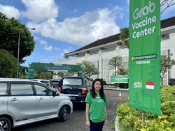 Srikandi di Balik Pusat Vaksinasi Drive-Thru Pertama Asia Tenggara