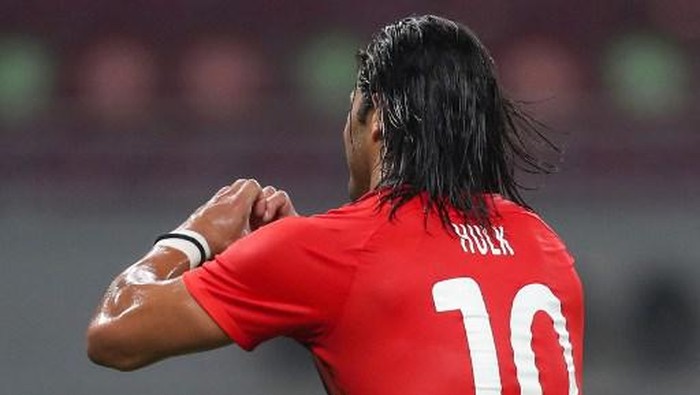 Shanghais forward Hulk celebrates his goal during the AFC Champions League group H football match between Koreas Jeonbuk Hyundai Motors and Chinas Shanghai SIPG on November 22, 2020, at the Khalifa International Stadium in the Qatari capital Doha. (Photo by KARIM JAAFAR / AFP)