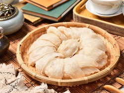 Ini Alasan Mengapa Air Liur Burung Walet Bisa Seharga Mobil Baru