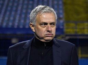Momen Jose Mourinho ke Ruang Ganti Dinamo Zagreb, Mau Ngapain? Momen Jose Mourinho ke Ruang Ganti Dinamo Zagreb, Mau Ngapain?