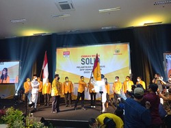 Ketum Golkar Airlangga Hartarto Lantik Pengurus MKGR 2020-2025