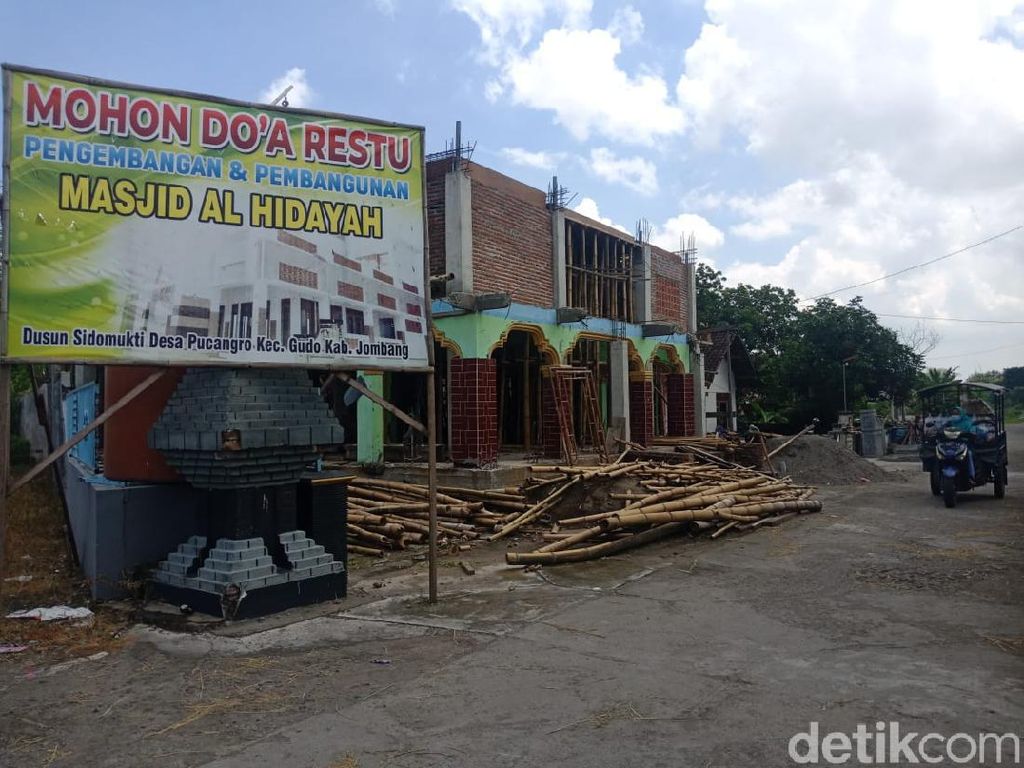 Pembangunan Masjid di Jombang Berujung Laporan Polisi Gegara Tanah Wakaf Pembangunan Masjid di Jombang Berujung Laporan Polisi Gegara Tanah Wakaf