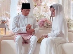 Gaya Engku Emran Mantan Laudya Cynthia Bella Saat Menikah Lagi