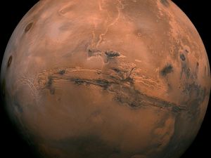 Lautan yang Tersembunyi di Perut Planet Mars Lautan yang Tersembunyi di Perut Planet Mars