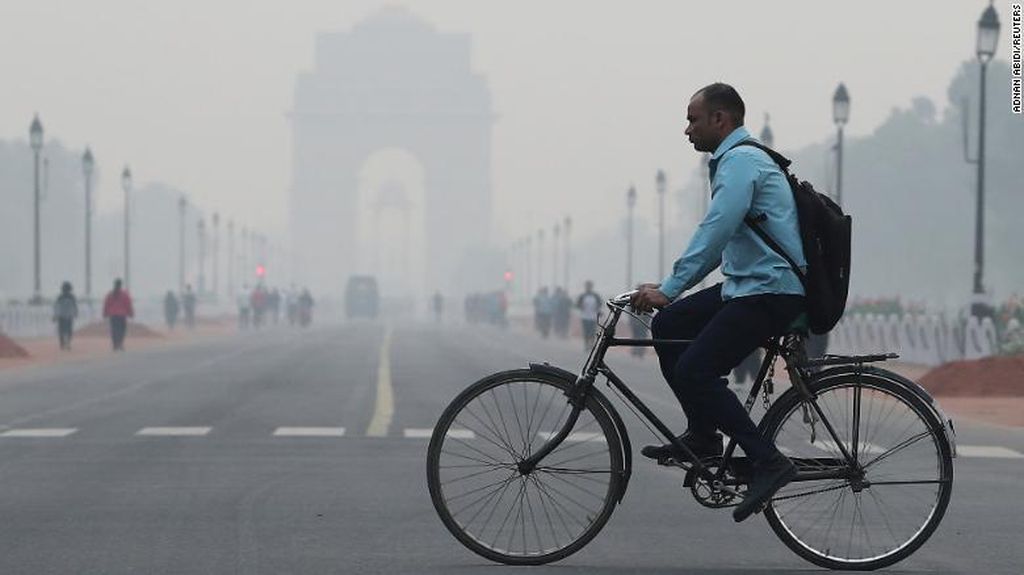 Polusi Udara di New Delhi Tertinggi di Dunia, Kotanya Sampai Seolah Berkabut