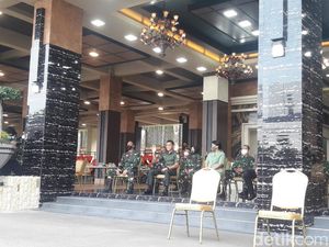 Bukan Lanang, Serda Manganang Ajukan Ganti Nama Jadi Aprilio Perkasa Bukan Lanang, Serda Manganang Ajukan Ganti Nama Jadi Aprilio Perkasa