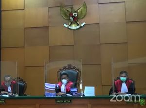 Saat Hakim Panggil Terdakwa Rizieq Shihab dengan Habib Saat Hakim Panggil Terdakwa Rizieq Shihab dengan Habib