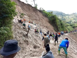 Longsor di Karanganyar, Akses Satu-satunya ke Dusun Pengkok Terputus