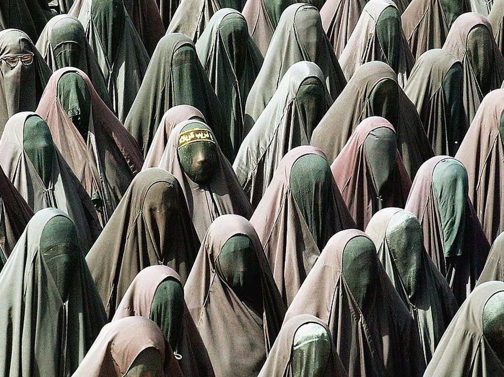 Taliban Perintahkan Semua Wanita Tutup Aurat dari Kepala Sampai Kaki! Taliban Perintahkan Semua Wanita Tutup Aurat dari Kepala Sampai Kaki!