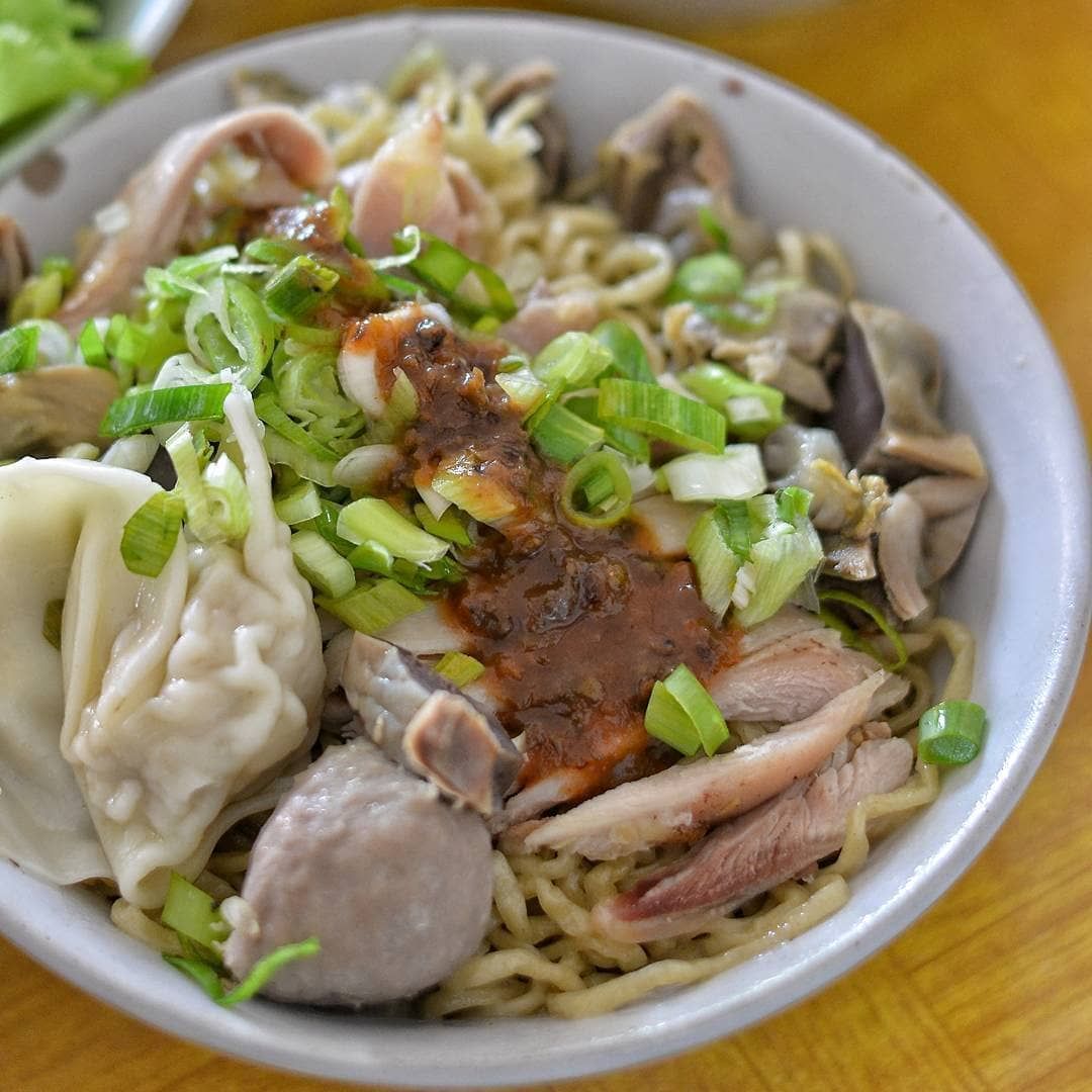 5 Mie Ayam Enak dengan Topping Melimpah di Jakarta Barat
