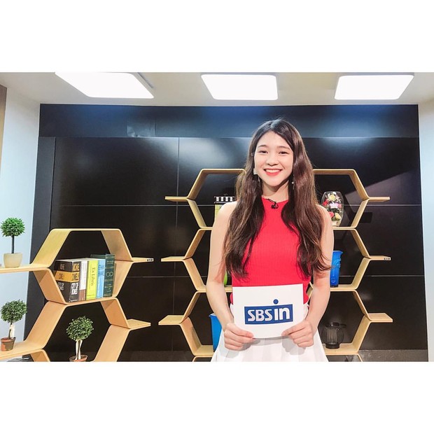 Amelia Tantono Menjadi MC Program Televisi K Star News/www.instagram.com/amelia_tantono Amelia Tantono Menjadi MC Program Televisi K Star News